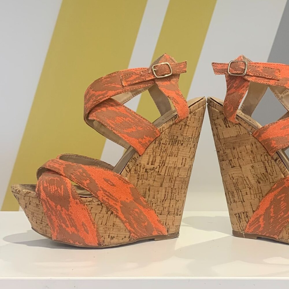 JustFab Size 8 1/2 Orange Platform Wedge